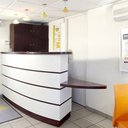 Premiere Classe Metz Nord - Hotell 2*