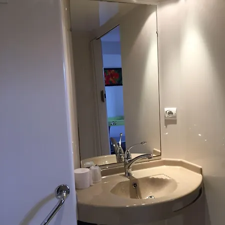 Premiere Classe Metz Nord - Hotell 2*